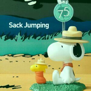 PEANUTS 75th Anniversary Snoopy Comic Life - SACK JUMPING Authentic POPMART